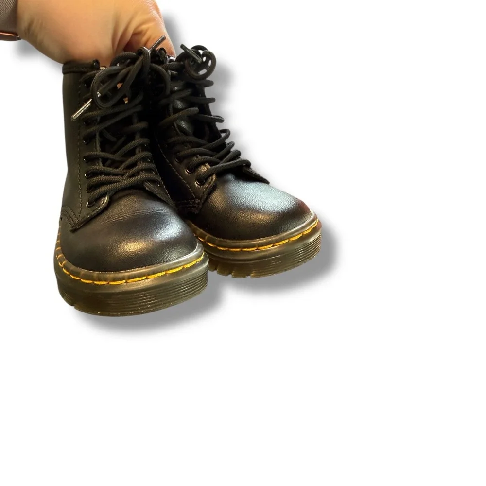 Dr. Martens Zavala Combat Boots Toddler Size 7 Black Lace-Up Ankle Boot Kids‎